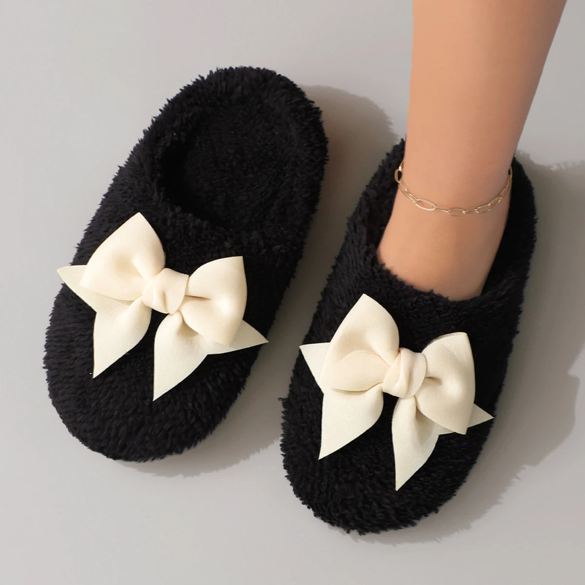 Bow Plushie Slippers by UWUsleep