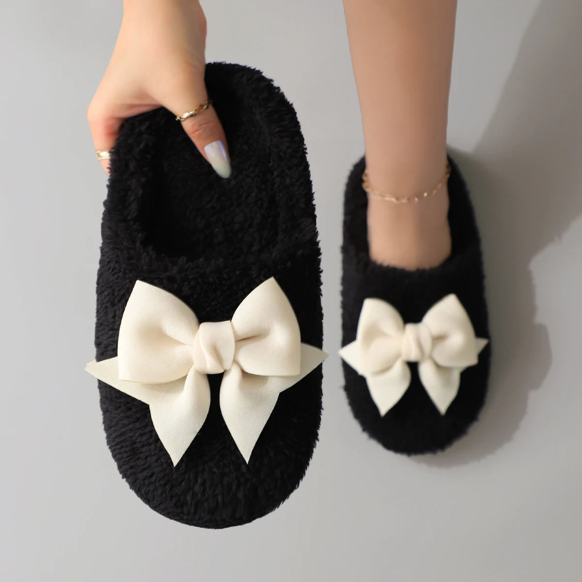 Bow Plushie Slippers by UWUsleep